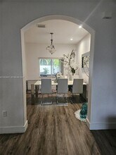 718 SE 12th Ter in Homestead, FL - Building Photo - Building Photo