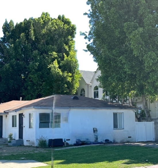 property at 13924 Victory Blvd