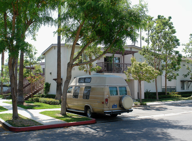 1618 S Calle Del Mar in Anaheim, CA - Building Photo - Building Photo