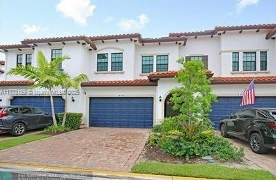 11346 SW 16th St in Pembroke Pines, FL - Building Photo