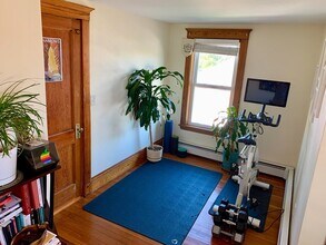 347 Rice Ave, Unit #3 in Revere, MA - Foto de edificio - Building Photo
