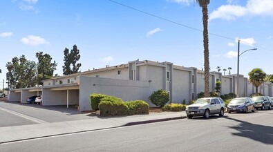 Adelphi Apartments in Anaheim, CA - Building Photo - Primary Photo