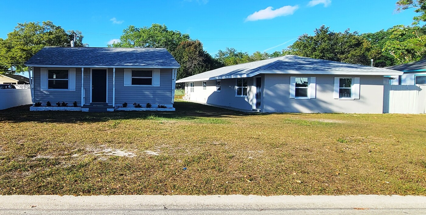 3259 36th Ave N in St. Petersburg, FL - Building Photo