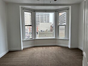 204 Locust St in Harrisburg, PA - Building Photo - Building Photo