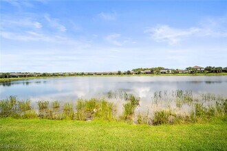 19850 Bittersweet Ln in Estero, FL - Foto de edificio - Building Photo
