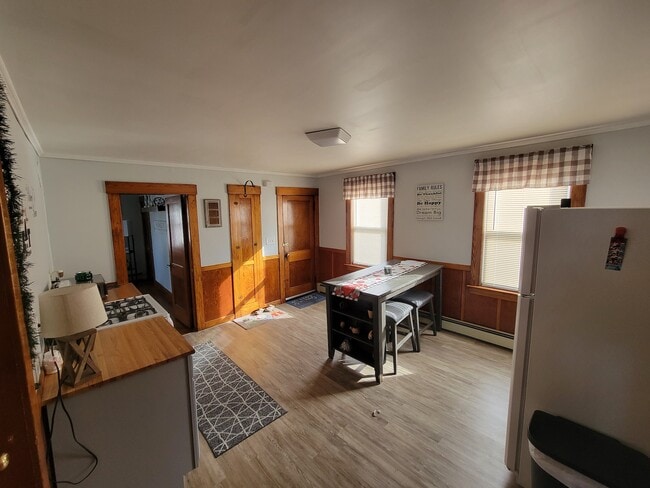 73 Marquette St, Unit #2 in Gardner, MA - Building Photo - Building Photo