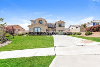 4822 Brookside Ave in Fontana, CA - Building Photo - Building Photo