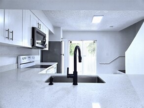 14931 SW 82nd Terrace in Miami, FL - Building Photo - Building Photo