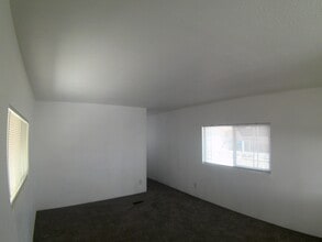 981 Stahlman Dr in Bullhead City, AZ - Building Photo - Building Photo