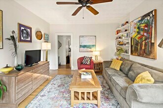 111 Bartlett St, Unit #1 in Boston, MA - Building Photo - Building Photo