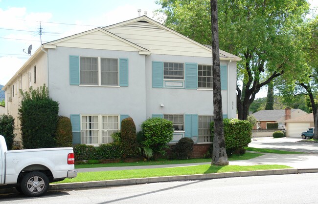 938 W Glenoaks Blvd in Glendale, CA - Foto de edificio - Building Photo