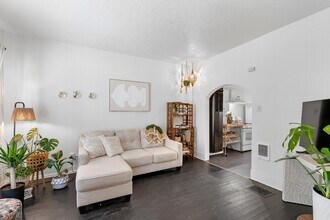 832 SE 29th Ave in Portland, OR - Building Photo - Building Photo