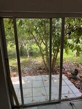 2143 Laura Ln, Unit 47B in West Palm Beach, FL - Foto de edificio - Building Photo