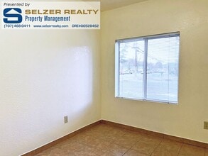 6149 N State St in Ukiah, CA - Building Photo - Building Photo