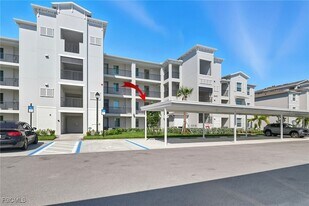18451 Copperhead Dr, Unit 526 in Lehigh Acres, FL - Building Photo