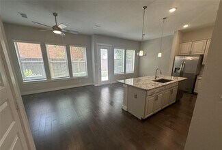 12555 Holly Blue Ln in Houston, TX - Building Photo - Building Photo