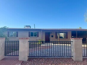 2259 E Spring St in Tucson, AZ - Building Photo - Building Photo