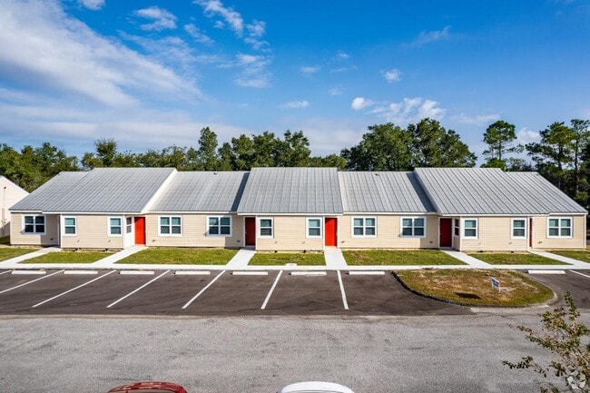 5267 SW 21st Pl in Ocala, FL - Foto de edificio - Building Photo