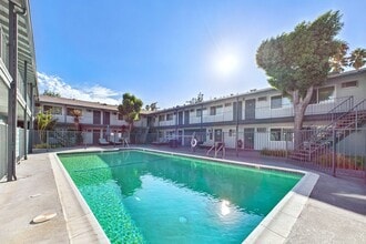 Aqua South in Mission Hills, CA - Building Photo - Building Photo