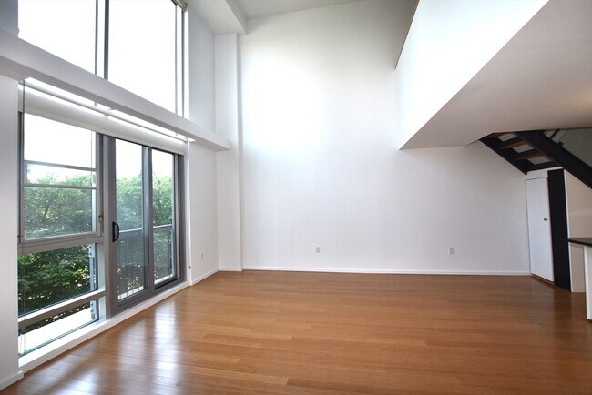1 Earhart St in Cambridge, MA - Building Photo - Building Photo