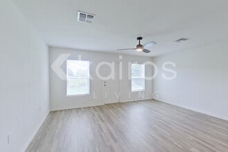 8136 102nd Ave in Vero Beach, FL - Building Photo - Building Photo