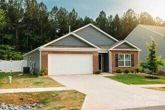 2880 Sherrills Strm Dr in Sherrills Ford, NC - Building Photo - Building Photo