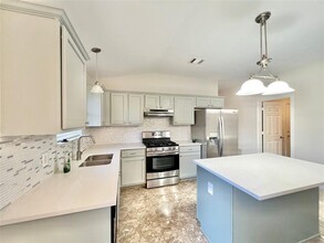 2204 Ada Ln in Round Rock, TX - Building Photo - Building Photo