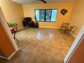 107 Palmwood Dr in Palm Coast, FL - Building Photo - Building Photo
