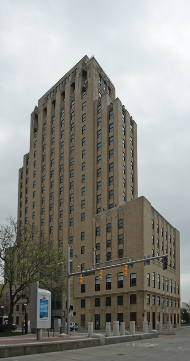 Fenn Tower in Cleveland, OH - Building Photo