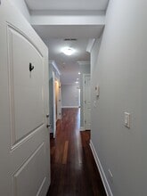 2224 W Touhy Ave in Chicago, IL - Building Photo - Building Photo