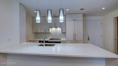 15 Morris Ave in Long Branch, NJ - Building Photo - Building Photo