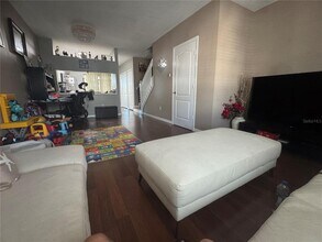 2454 Lake Woodberry Cir in Brandon, FL - Building Photo - Building Photo