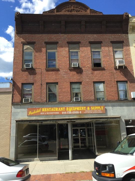 930-932 South St in Peekskill, NY - Building Photo