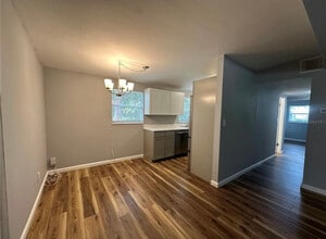 3805 7th Ave W in Bradenton, FL - Foto de edificio - Building Photo