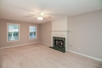 4045 Lindsey Ln in Rex, GA - Building Photo - Building Photo