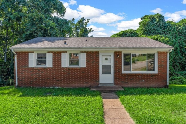 property at 511 Washington Ct
