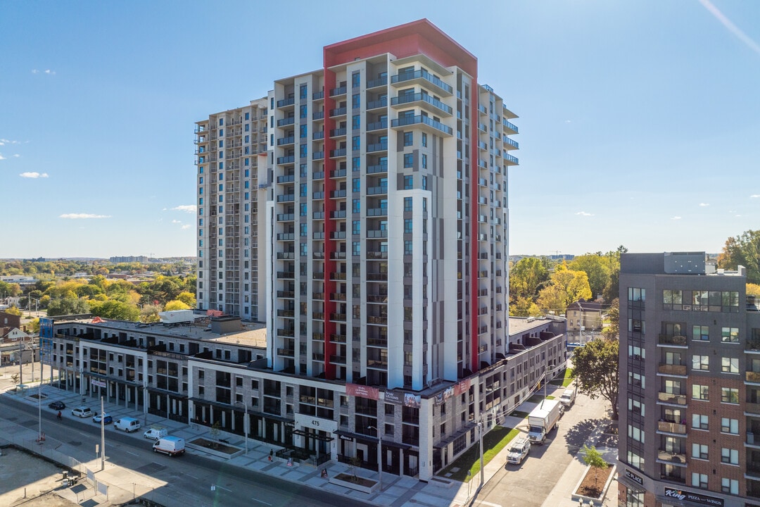 Vertikal in Kitchener, ON - Building Photo
