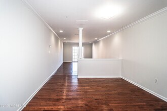 105 Adamecs Way in South Amboy, NJ - Building Photo - Building Photo