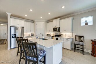 415 Polihale Wy in Naples, FL - Building Photo - Building Photo