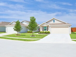 3005 Burmese St in Providence Village, TX - Building Photo - Building Photo
