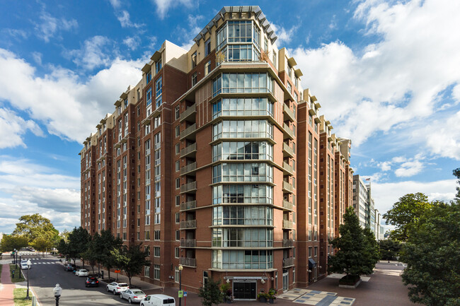 Capitol Hill Tower in Washington, DC - Building Photo - Building Photo