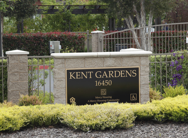 Kent Gardens in San Lorenzo, CA - Foto de edificio - Building Photo