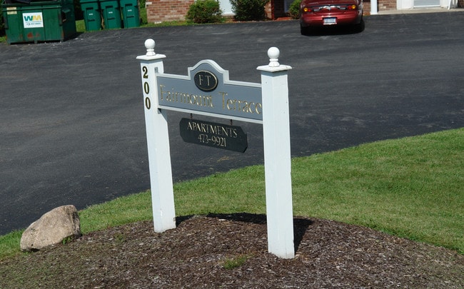 Fairmount Terrace in Syracuse, NY - Building Photo - Building Photo