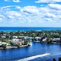 20505 E Country Club Dr, Unit 1635 in Aventura, FL - Building Photo