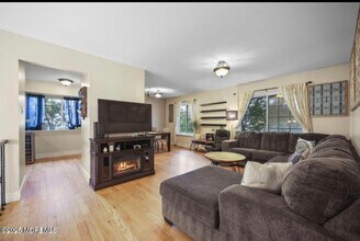 16 Peachstone Rd in Howell, NJ - Building Photo - Building Photo