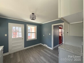 408 Fannie Cir in Charlotte, NC - Building Photo - Building Photo