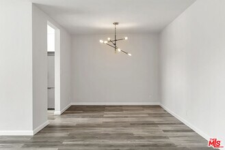 645 Westmount Dr in West Hollywood, CA - Building Photo - Building Photo