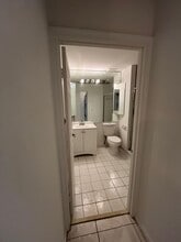 102 Sunshine Blvd in Royal Palm Beach, FL - Building Photo - Building Photo