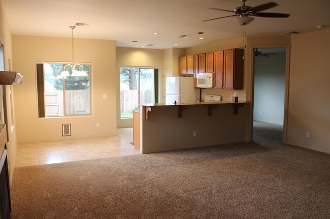 1149 N Flowing Springs Trail in Flagstaff, AZ - Building Photo - Building Photo