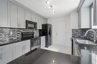 3422 NW 110th Way in Coral Springs, FL - Building Photo - Building Photo